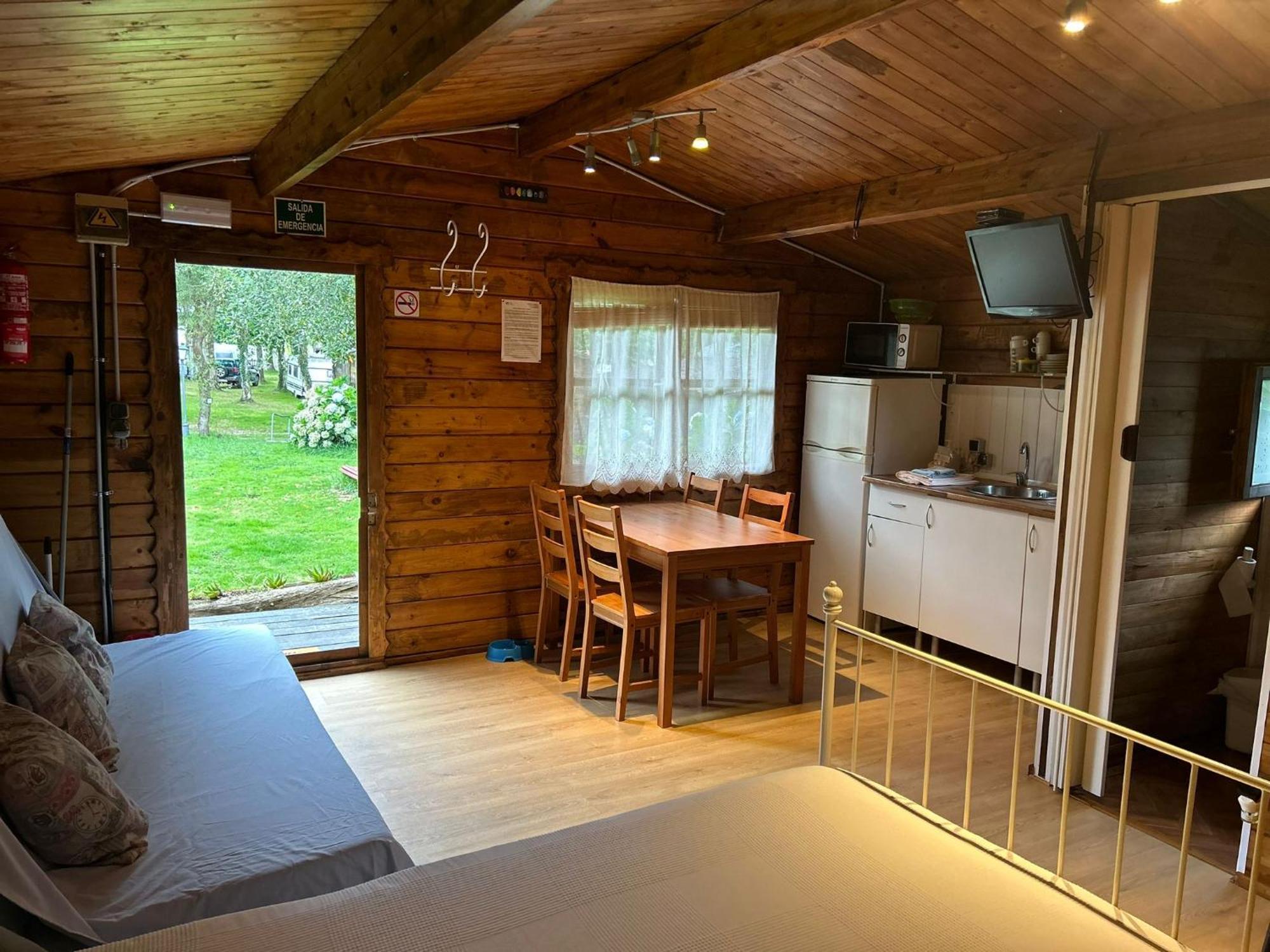 Camping A Grandella El Franco Εξωτερικό φωτογραφία